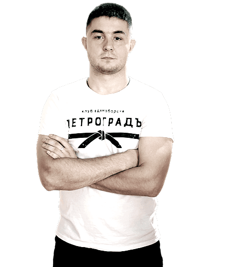 Тренер Даниил Семенцов по базовому курсу